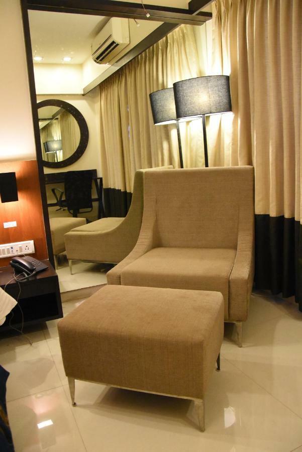 Hotel Landmark Ratnagiri Exterior photo